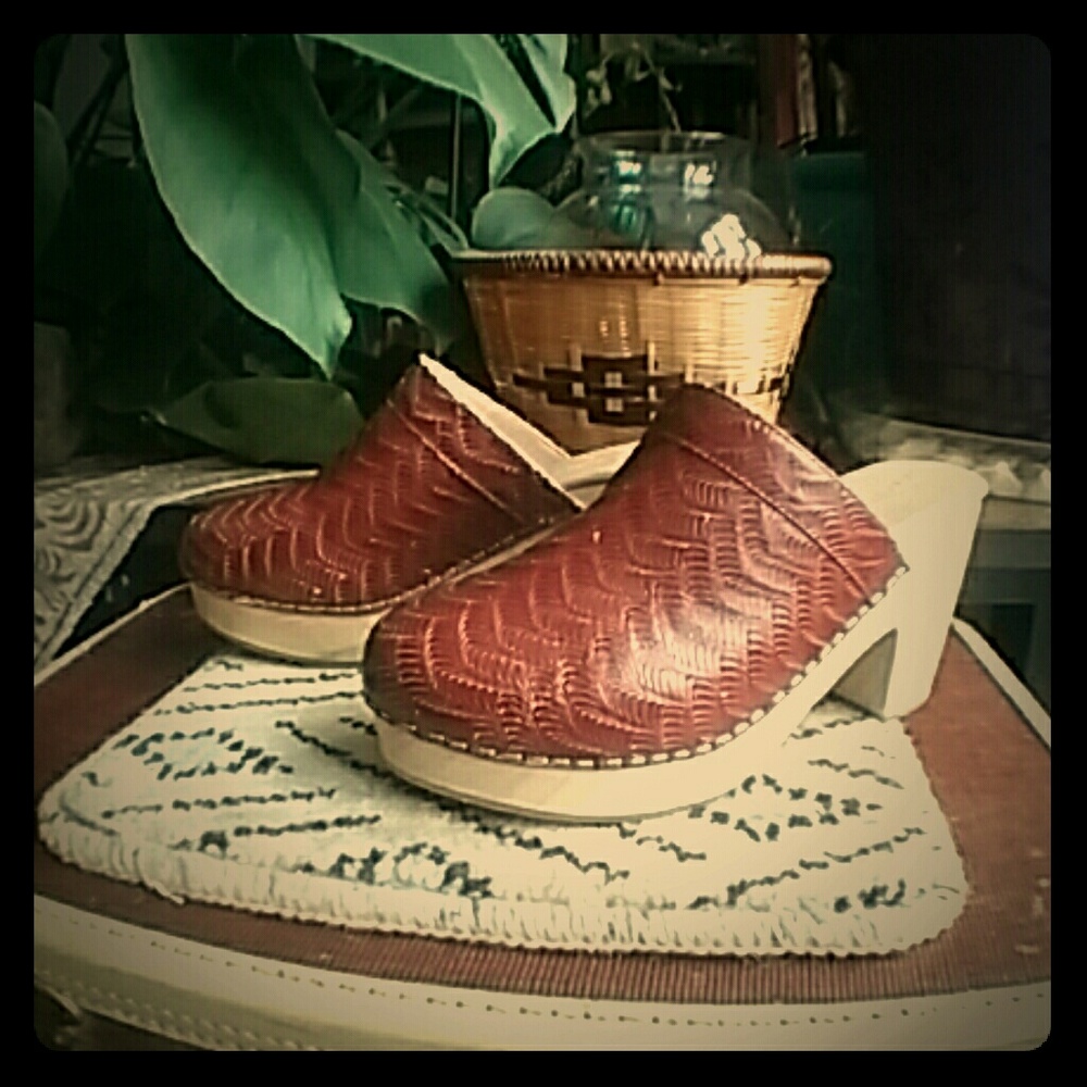 Free people Hillary clogs